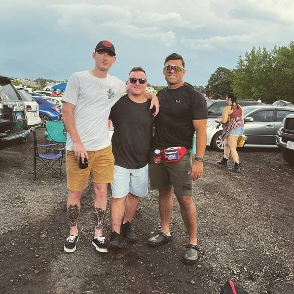 Meet your Posher, Cameron - Picture 1 of 1